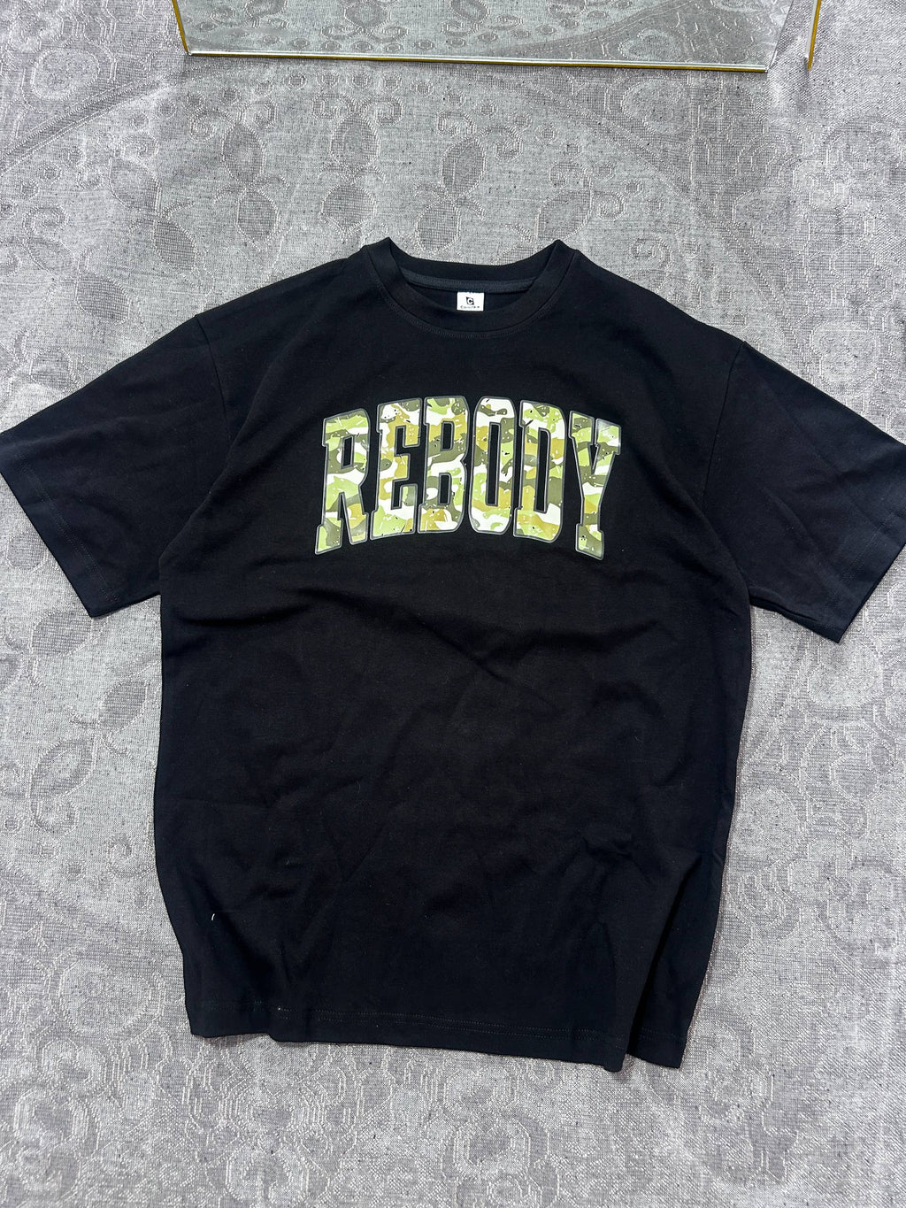 T-shirt rebody ovre sise